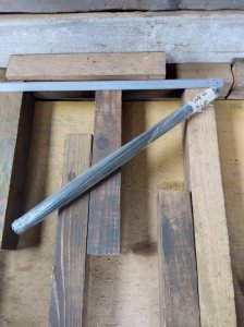 画像2: ばね鋼SUP10　黒皮丸　直径30mm×長さ570から595mmの端材 (2)