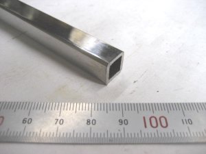 画像1: ステンレス角パイプ400番研磨　10mm×10mm×肉厚1.2mm×1m=1本入り、端材 (1)