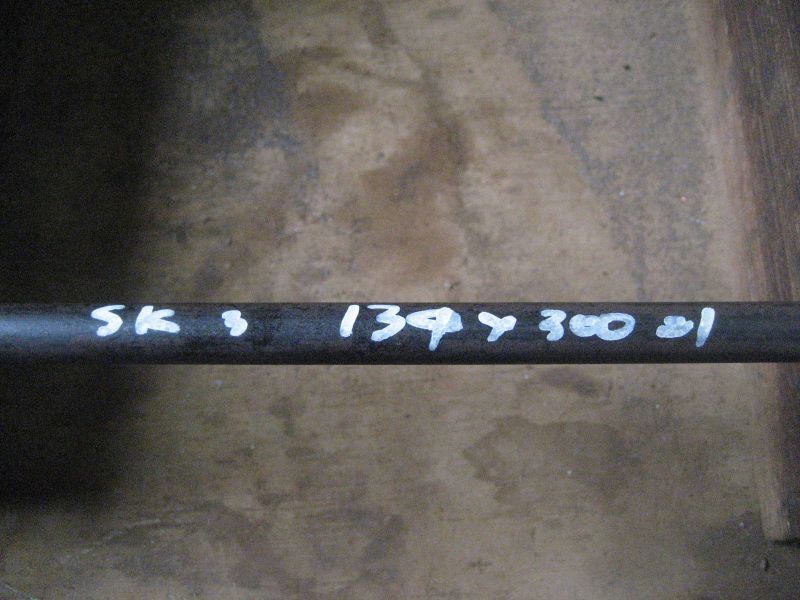 SK3黒皮丸棒 直径13mm×長さ300mm＝1本 金属の小物販売店